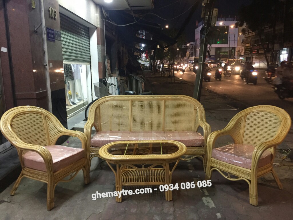 
								Bàn ghế mây tự nhiên BV820