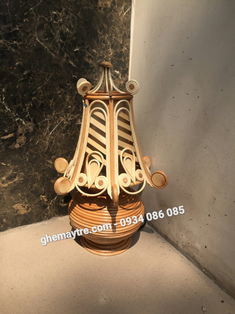 
								Đèn mây tre BV787