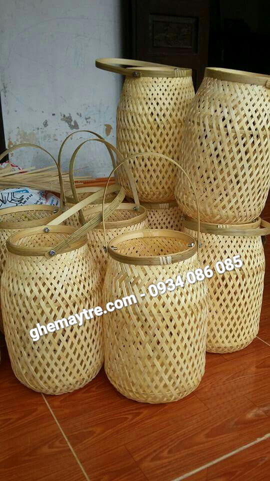 
								Đèn mây tre BV740