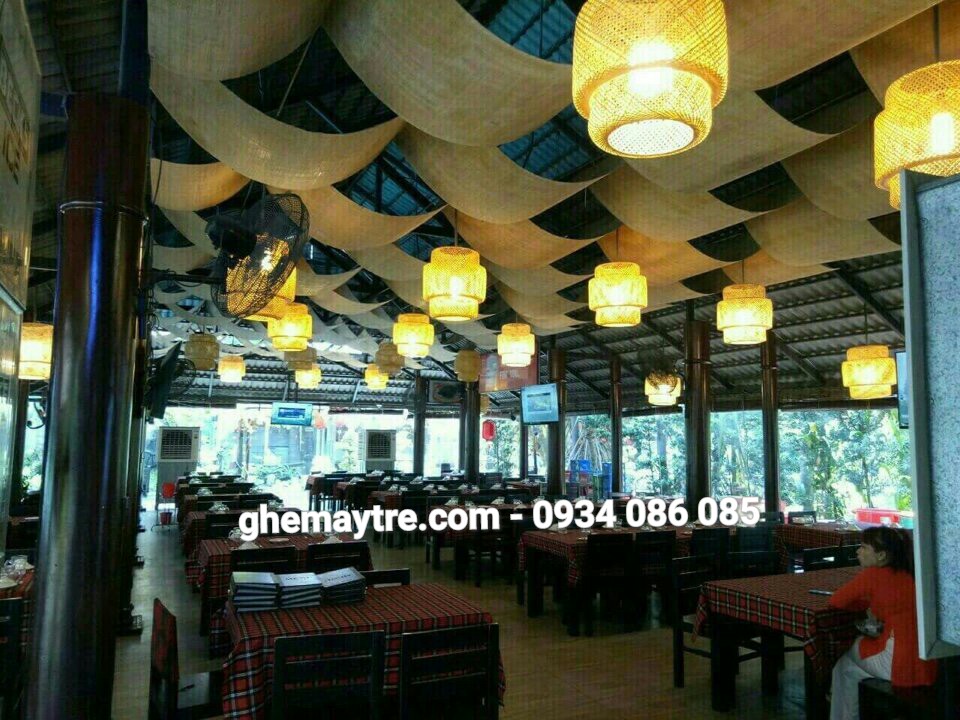 
								Đèn mây tre BV670