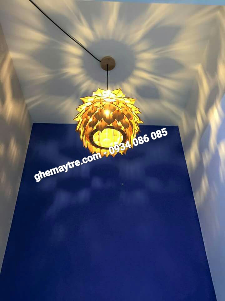 
								Đèn mây tre BV722