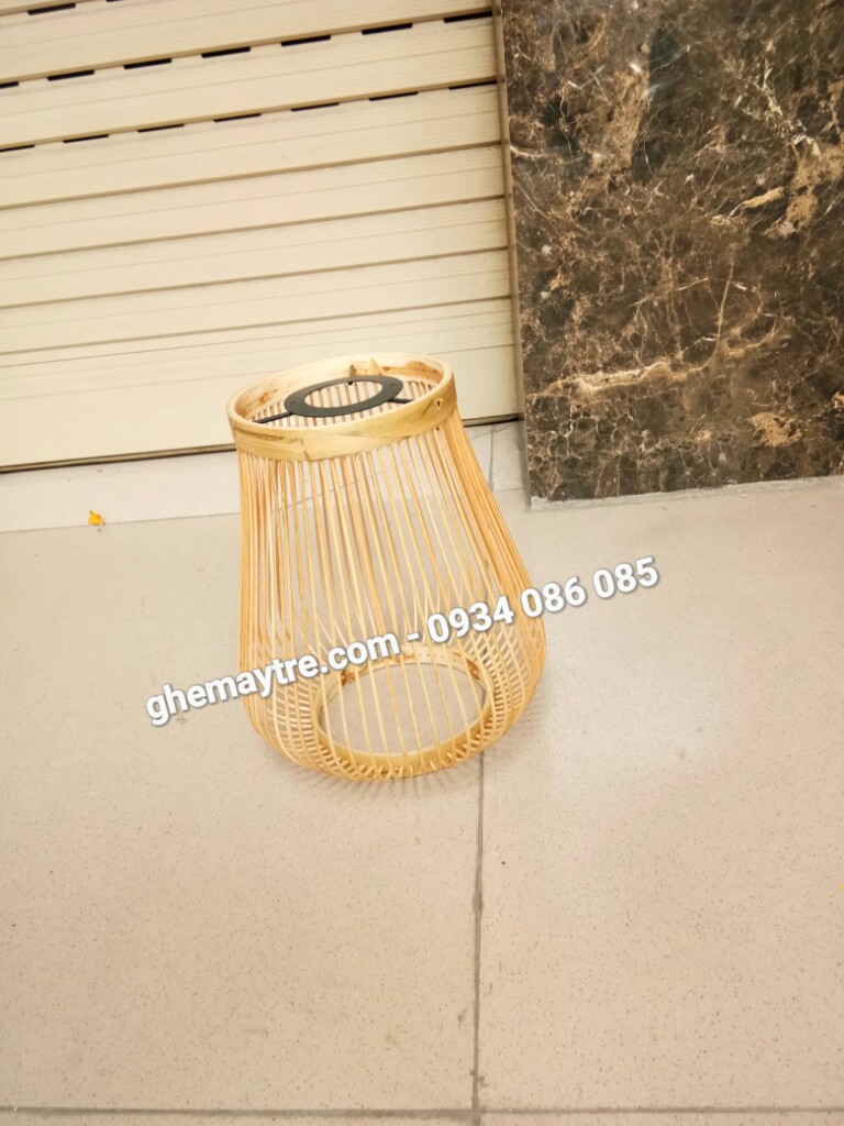 
								Đèn mây tre BV779