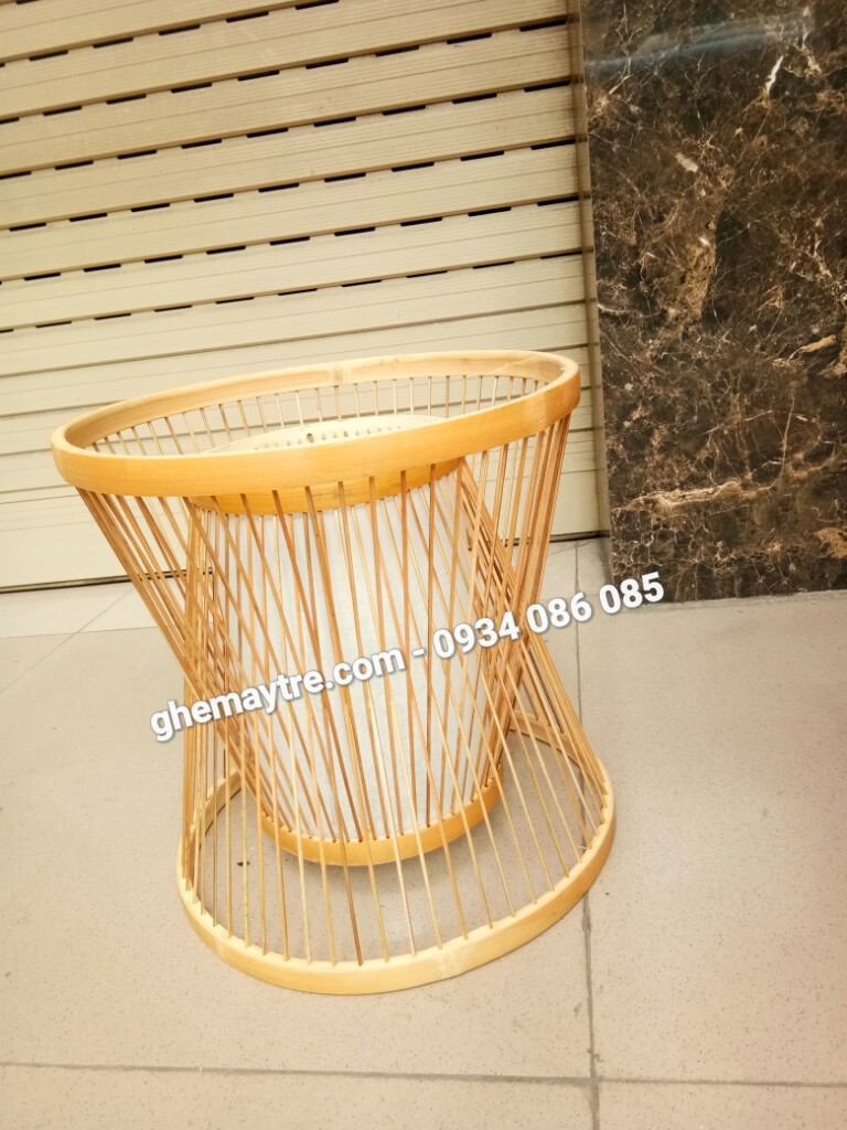 
								Đèn mây tre BV784