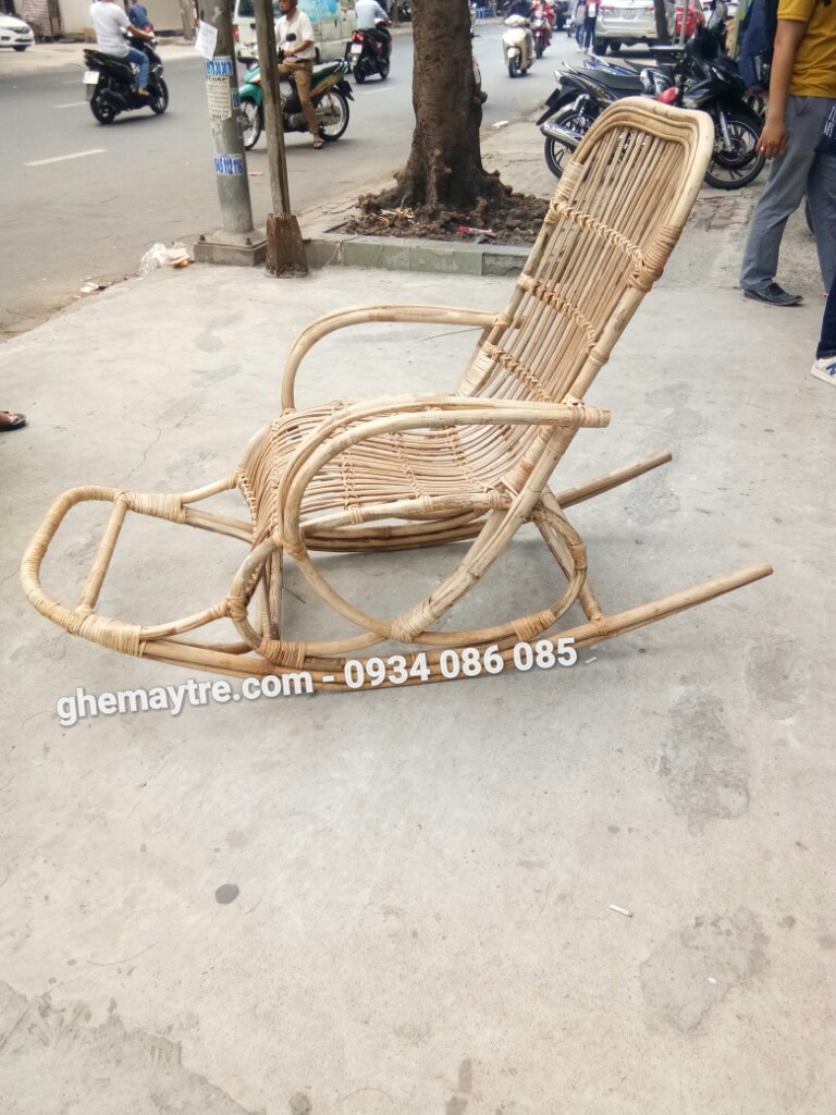 
								Ghế bập bênh BV825