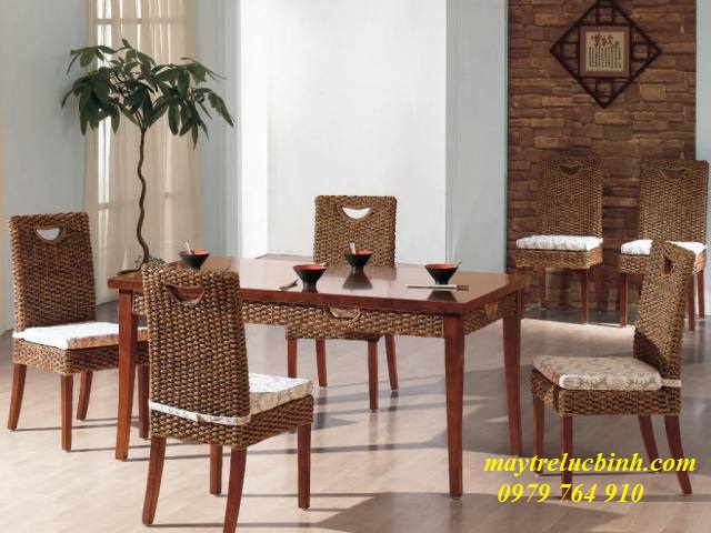 
								BÀN GHẾ LỤC BÌNH LV105